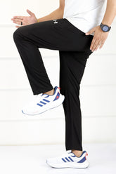 Undr Armr Premium Slim Fit Sportswear Trouser In Black